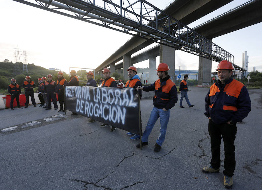 Mañana se cumplirá un mes desde que los trabajadores de Tuinsa Norte iniciaron un encierro en las instalaciones que esta empresa