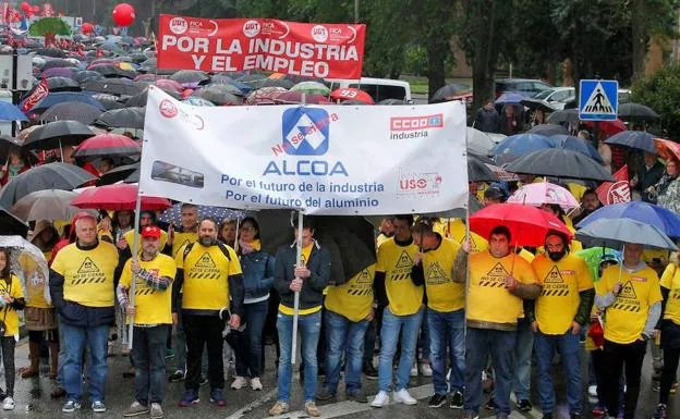 Trabajadores de Alcoa durante el 1 de Mayo. 