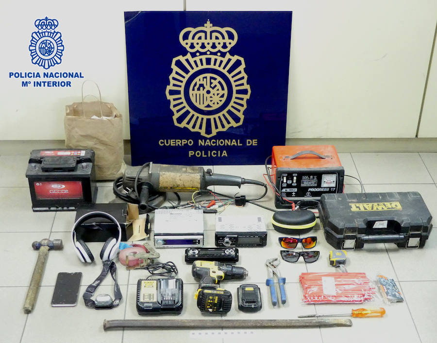 Parte del material recuperado por la Policía Nacional de Gijón.
