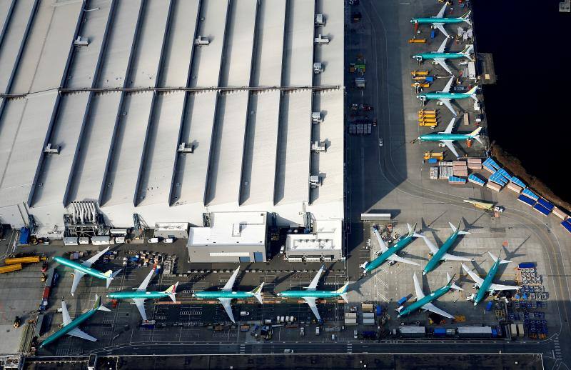Una foto aérea muestra aviones Boeing 737 MAX aparcados en la pista de la Boeing Factory en Renton.