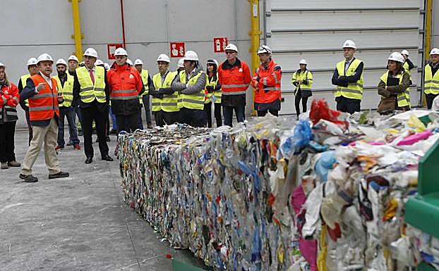 Presentación en la planta de Cogersa.
