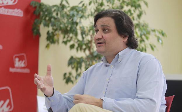 Alejandro Suárez asume las funciones de coordinación de IU hasta el nombramiento del nuevo responsable