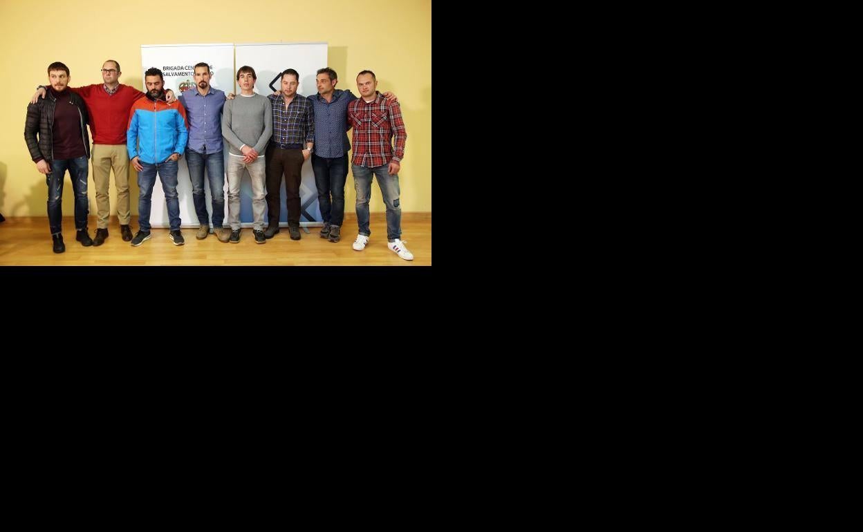 Los ocho integrantes de la Brigada de Salvamento Minero que participaron en el rescate del pequeño Julen.