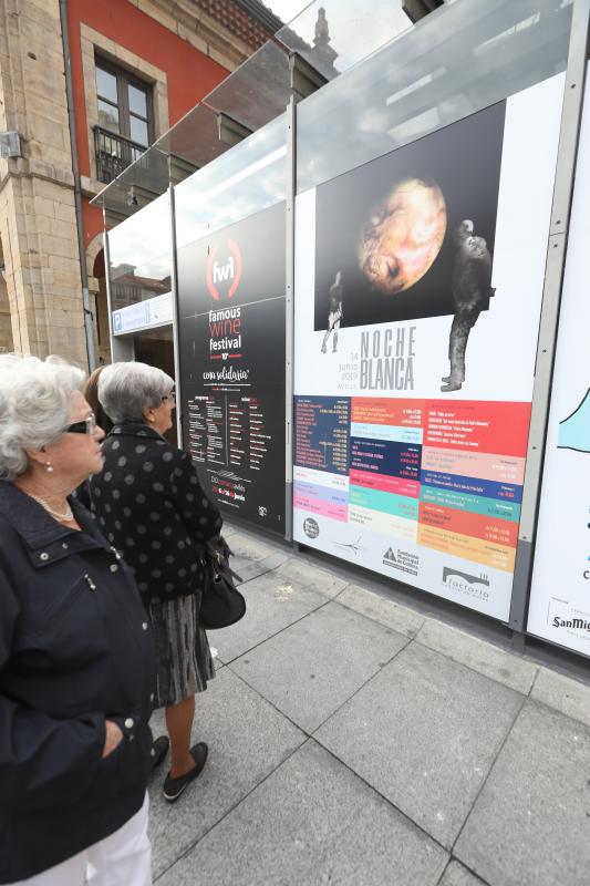 Las calles, centros culturales y locales hosteleros y comerciales se llenan de propuestas de teatro, música y arte para disfrutar de una nueva edición de la Noche Blanca.