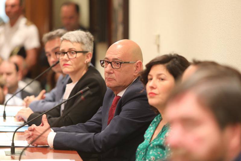 La alcaldesa revalida su cargo en un pleno en el que todos los grupos mostraron su disposición a trabajar por la ciudad.