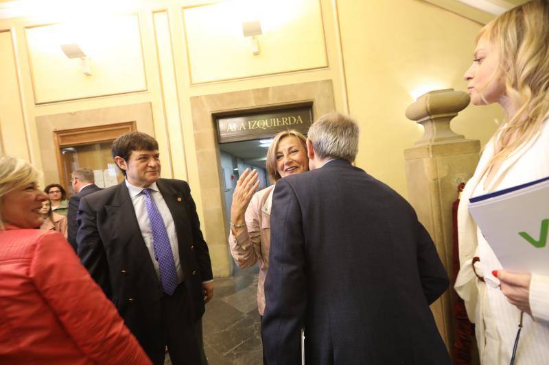 La alcaldesa revalida su cargo en un pleno en el que todos los grupos mostraron su disposición a trabajar por la ciudad.