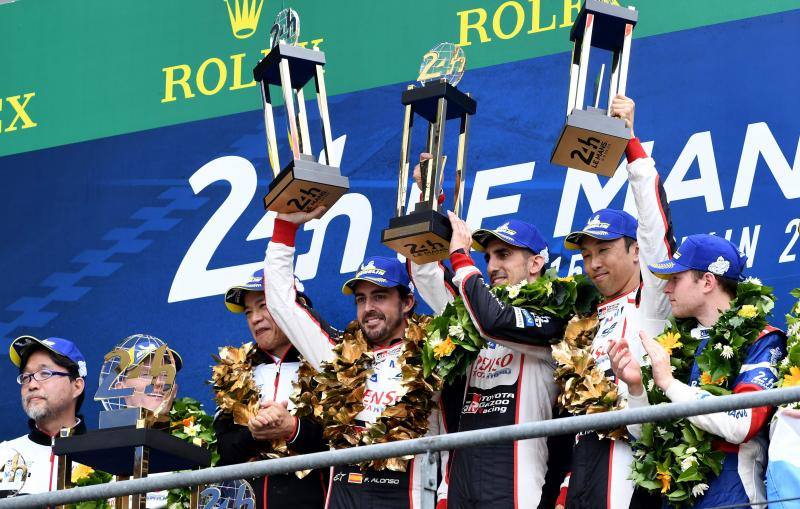 El piloto asturiano gana su cuarto título mundial y vuelve a conquistar Le Mans.