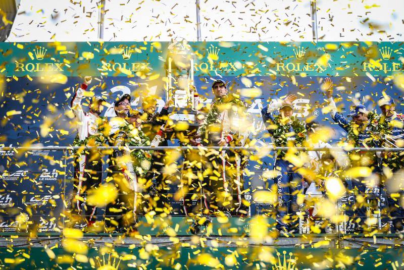 El piloto asturiano gana su cuarto título mundial y vuelve a conquistar Le Mans.