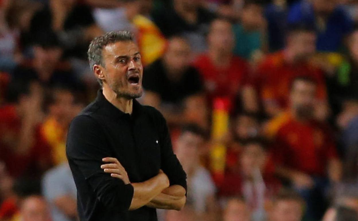 Luis Enrique, en un partido con la Selección. 