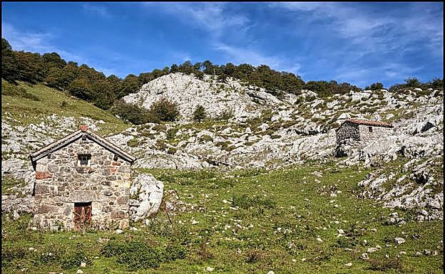Cabañas en la majada de Sabugu.