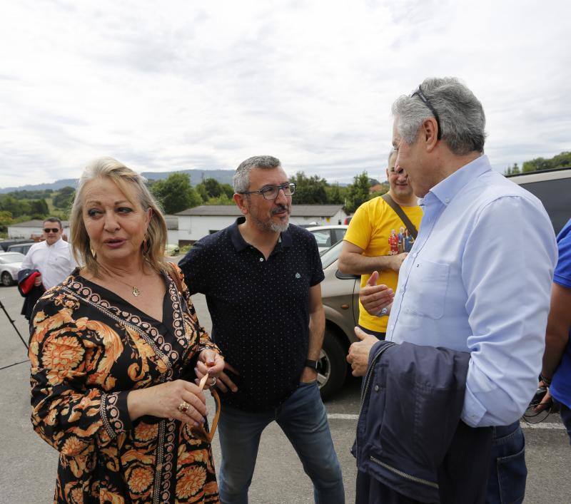 El histórico líder vecinal Óscar Piñera recogió la insignia de oro con el recuerdo «de todos los que creyeron que otra sociedad era posible»