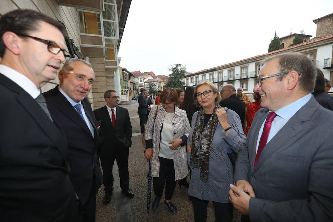 Goyo Ezama, Benigno Fernández Fano, Marcelino Gutiérrez, Pilar Varela, Mariví Monteserín y Santiago Rodríguez Vega.