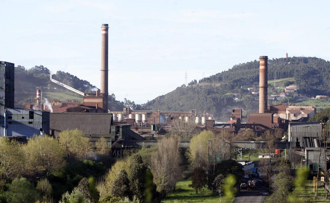Instalaciones de Arcelor Mittal en Gijón. 