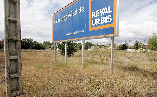 Uno de los solares que era propiedad de la inmobiliaria Reyal Urbis. 