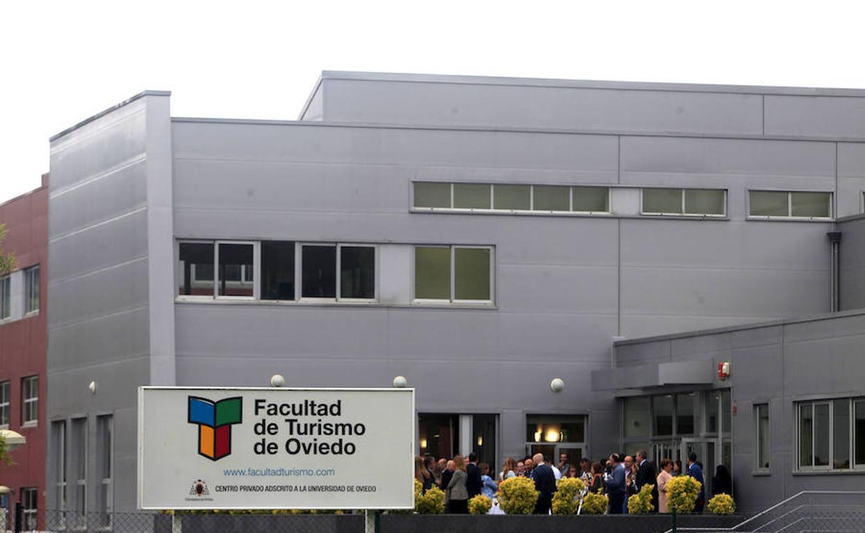 La Escuela de Turismo de Asturias impartirá tres nuevos títulos para el próximo curso