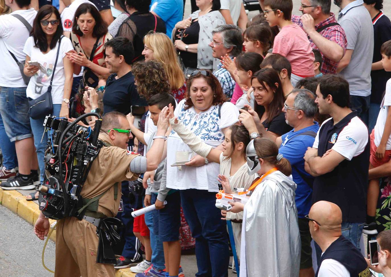 Metrópoli reúne en Gijón a cientos de admiradores de la saga que han representado a algunos de los personajes más populares