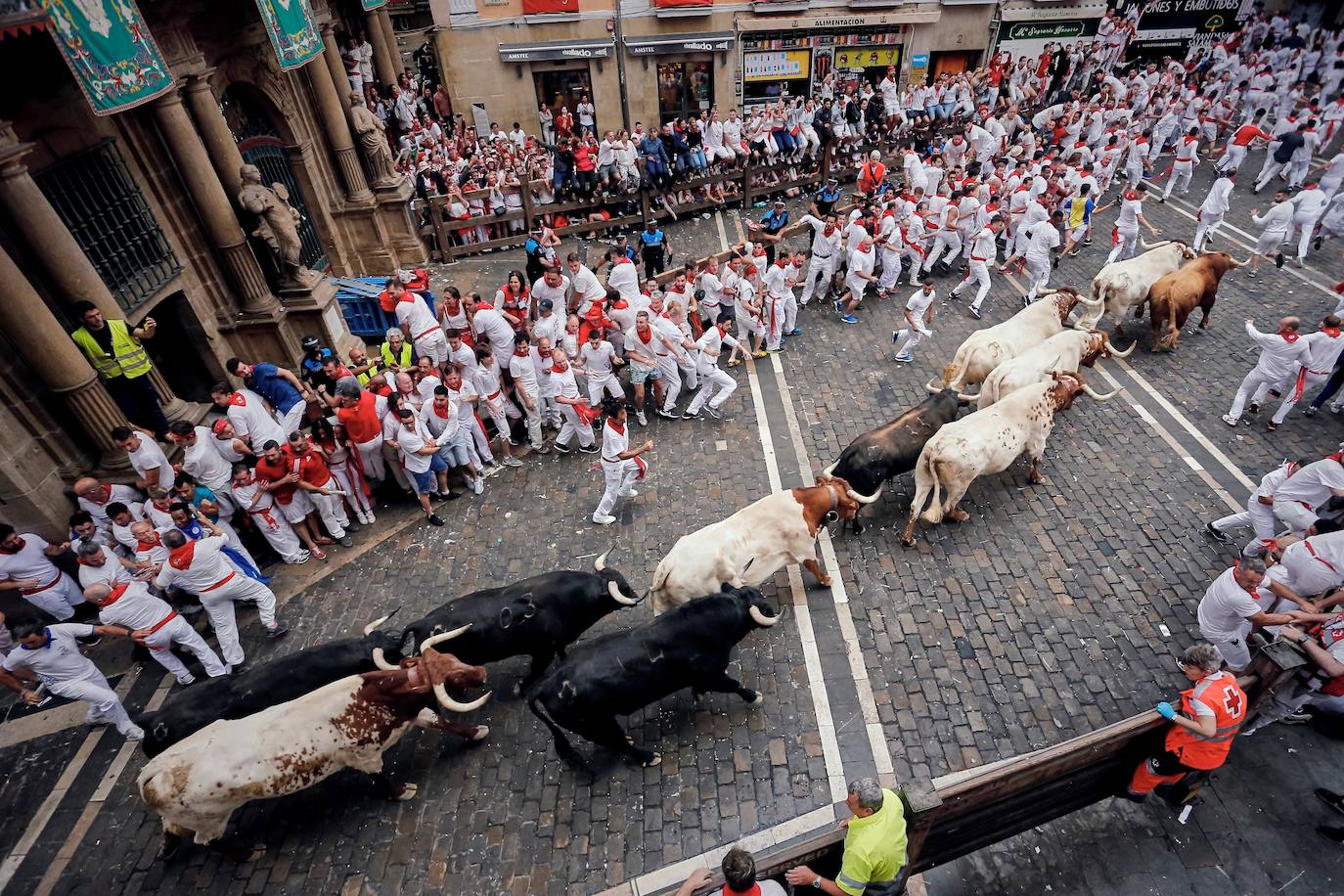 Fotos: Las imágenes que ha dejado el primer encierro de los Sanfermines 2019