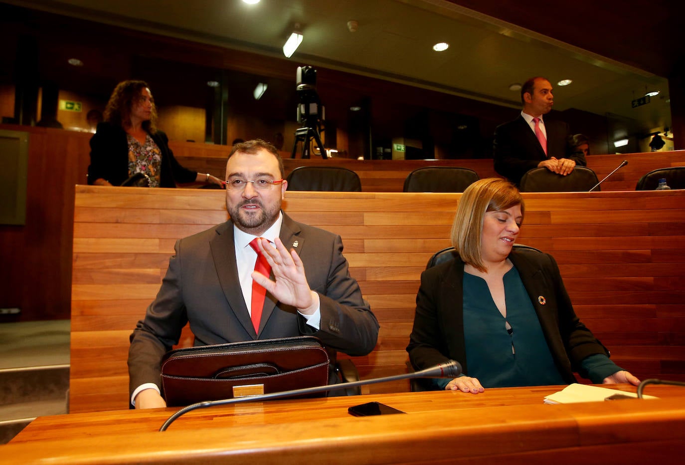 Tras el discurso de investidura de Adrián Barbón, hoy es el turno de intervención de los siete grupos en la Junta General