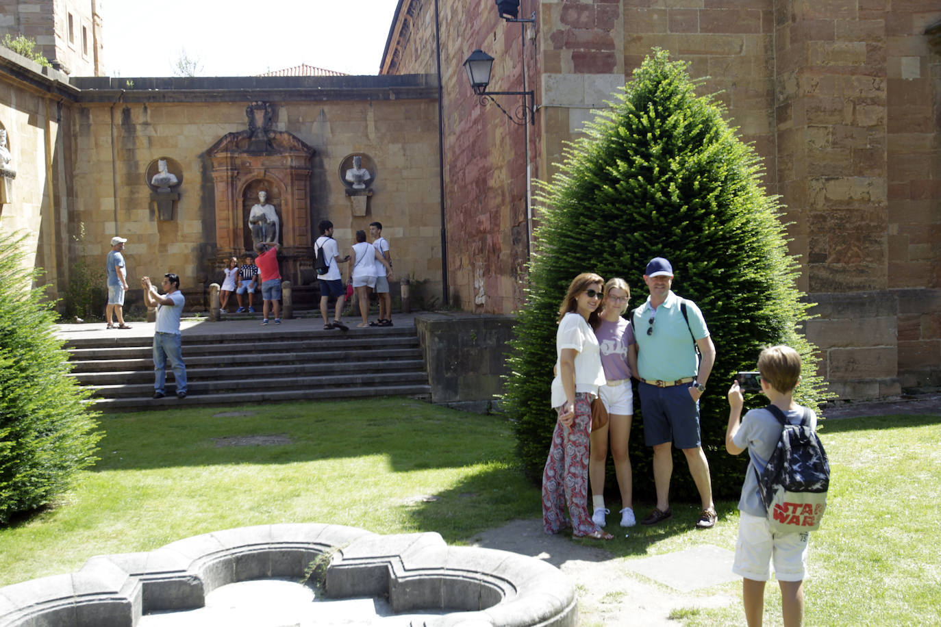 A la hora de salir de cenar, Oviedo es la tercera ciudad más cara, por detrás de San Sebastián y Madrid.