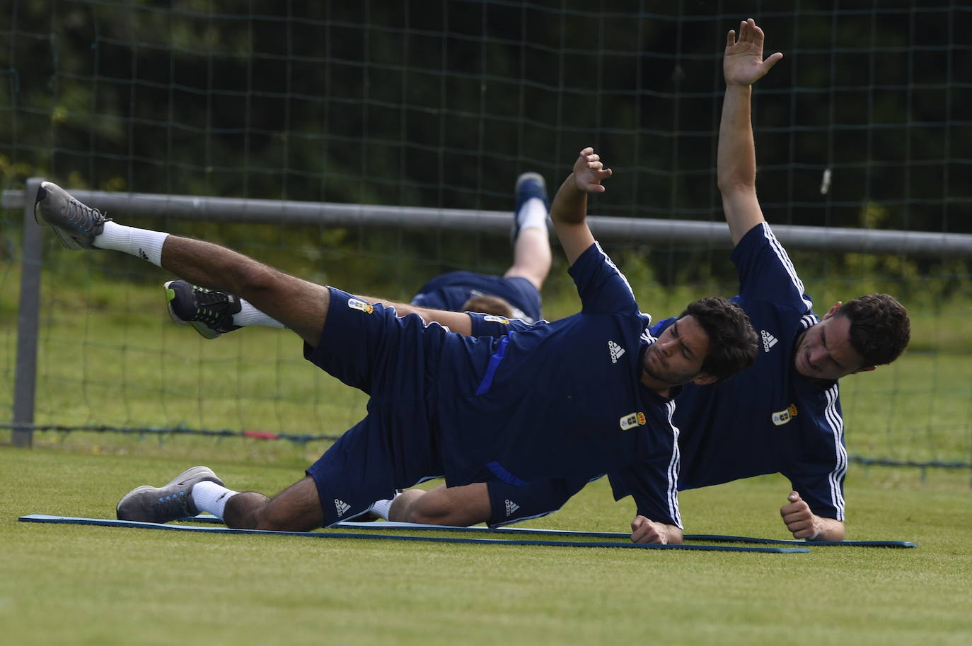 El Real Oviedo se ejercita para enfrentarse en óptimas condiciones a la pretemporada