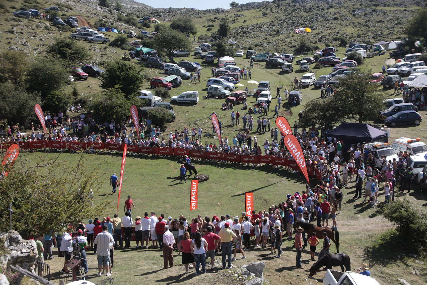 La popular fiesta del Asturcón, que se celebra todos los años en Piloña el tercer sábado de agosto, acaba de ser declarada festejo de Interés Turístico Nacional. De esta manera se convierte en la séptima celebración asturiana con esta distinción.