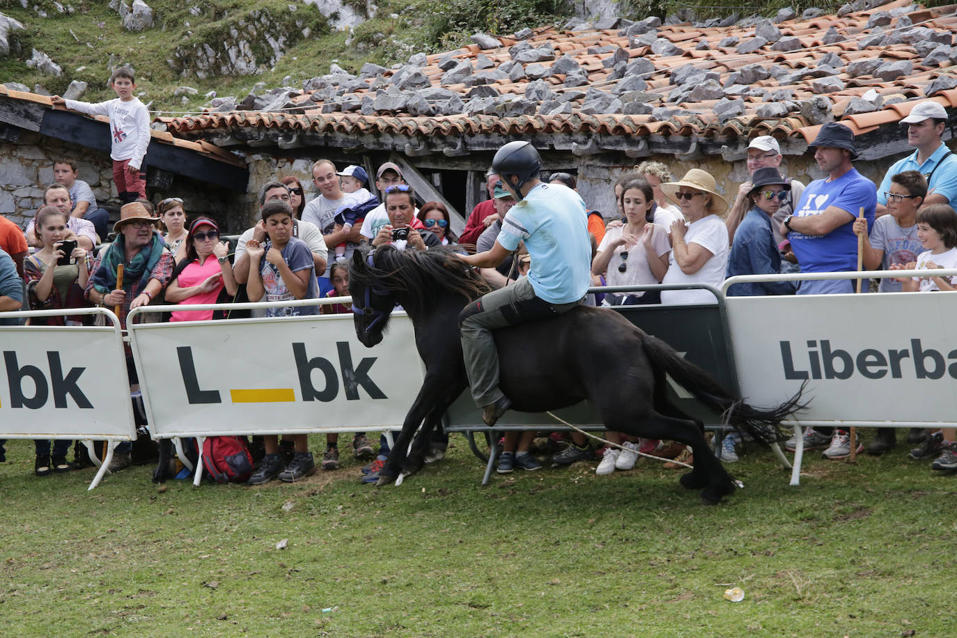 La popular fiesta del Asturcón, que se celebra todos los años en Piloña el tercer sábado de agosto, acaba de ser declarada festejo de Interés Turístico Nacional. De esta manera se convierte en la séptima celebración asturiana con esta distinción.