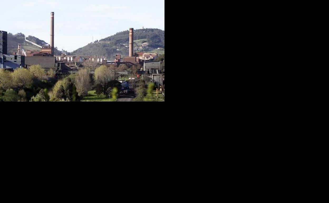 Instalaciones de Arcelor Mittal en Gijón. 