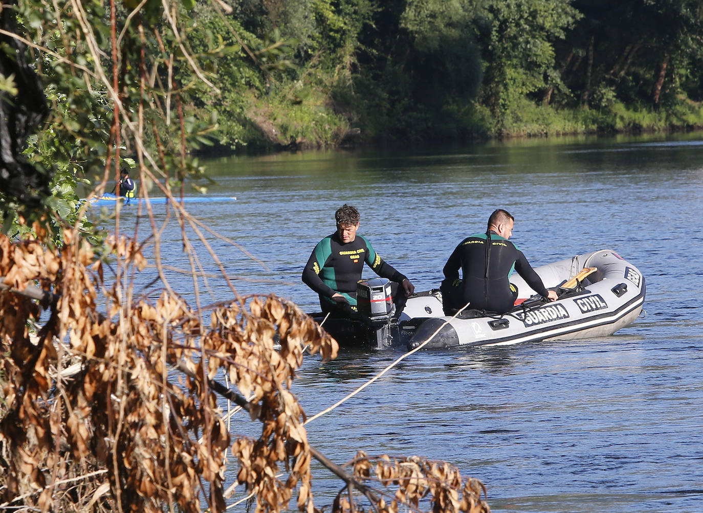 Carlos Antonio Rosario, de origen dominicano y residente en Avilés, estaba con otros cuatro amigos, que le vieron hundirse en el agua