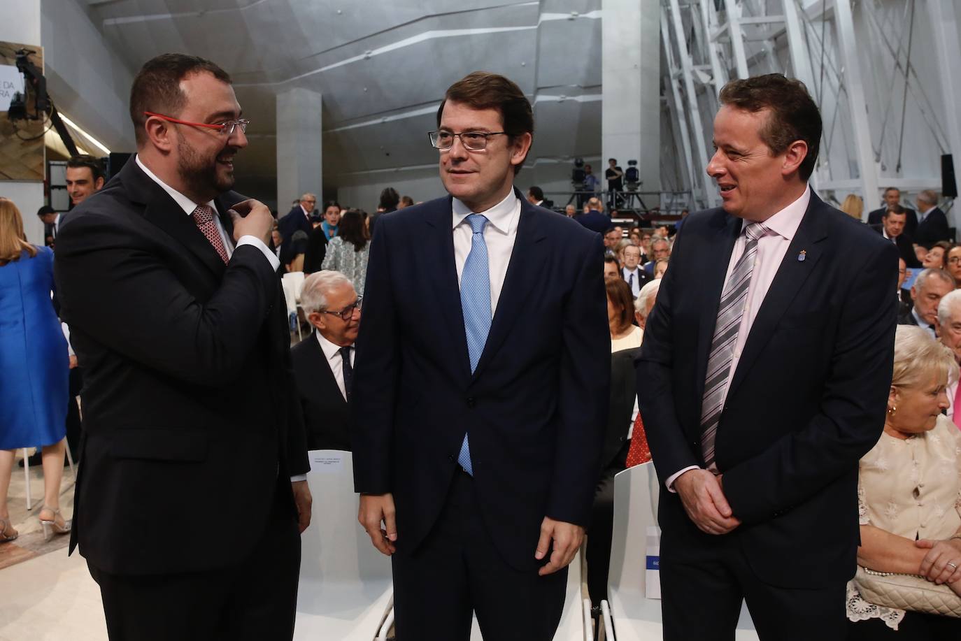 El expresidente del Principado Javier Fernández fue homenajeado este mediodía en Galicia por el gobierno de Núñez Feijóo.