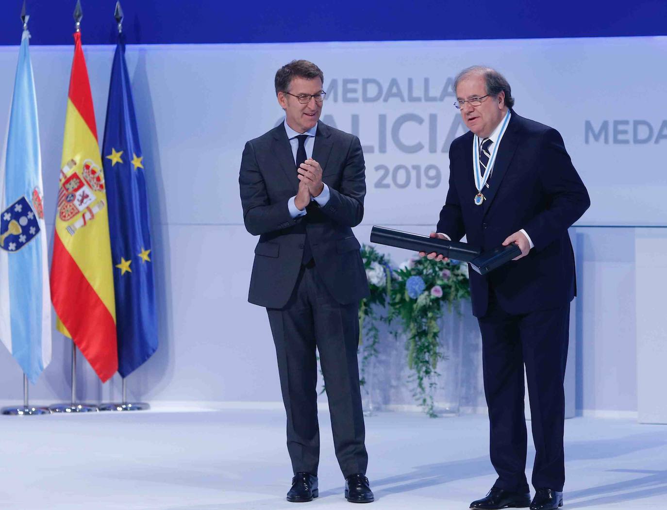 El expresidente del Principado Javier Fernández fue homenajeado este mediodía en Galicia por el gobierno de Núñez Feijóo.