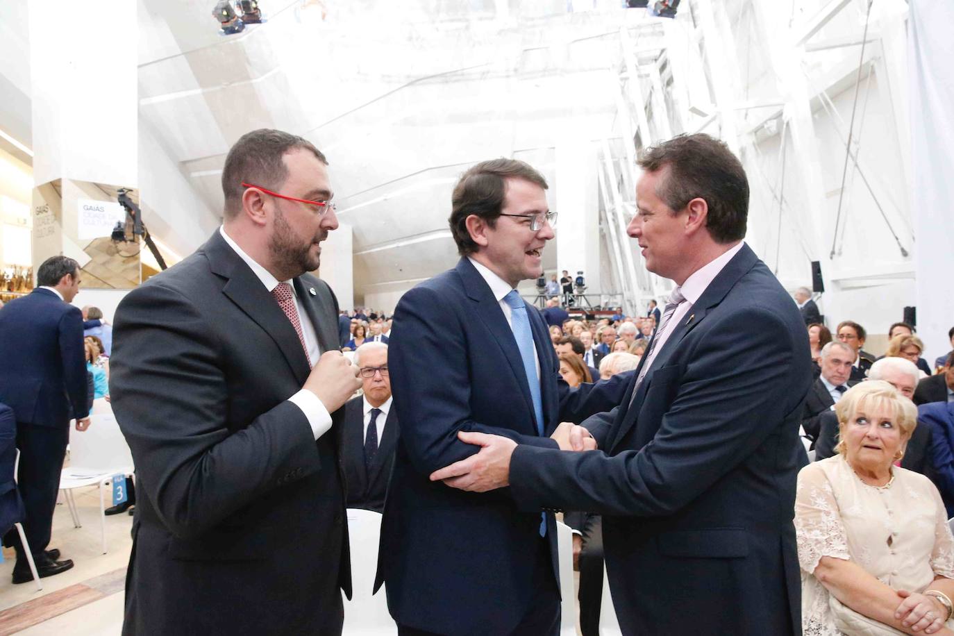 El expresidente del Principado Javier Fernández fue homenajeado este mediodía en Galicia por el gobierno de Núñez Feijóo.