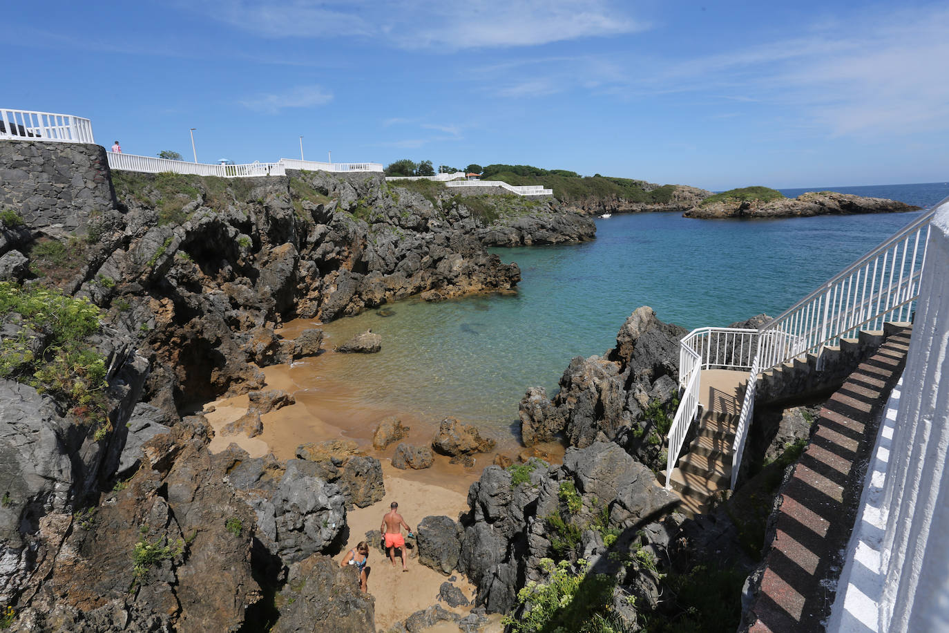 Cala de Los Curras (Carreño)