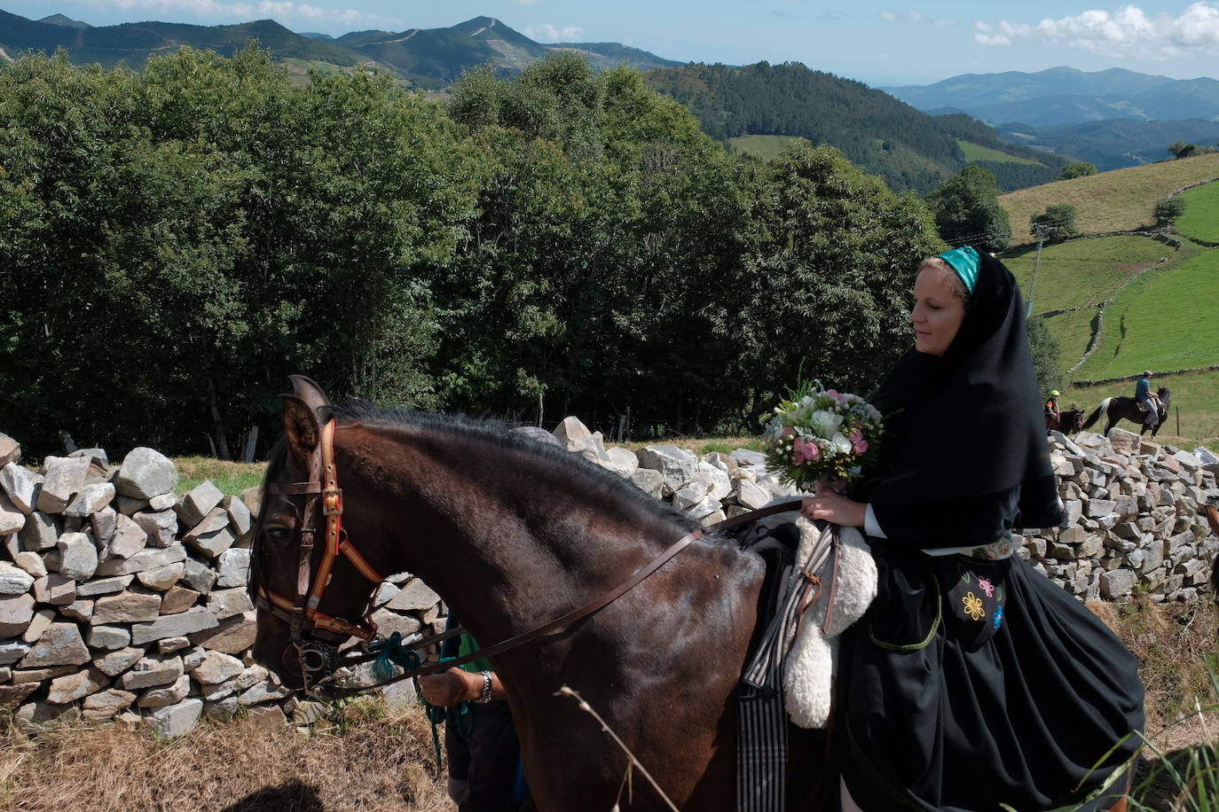 Un año más hubo boda vaqueira como manda la tradición