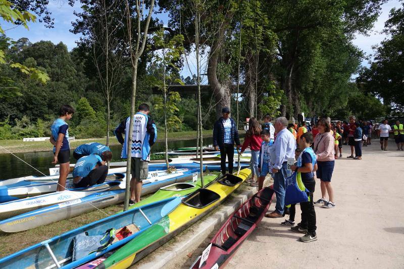 Cientos de niños tomaron parte en el Mini Sella, en el que será un aperitivo de la prueba grande que se celebrará el próximo sábado. 