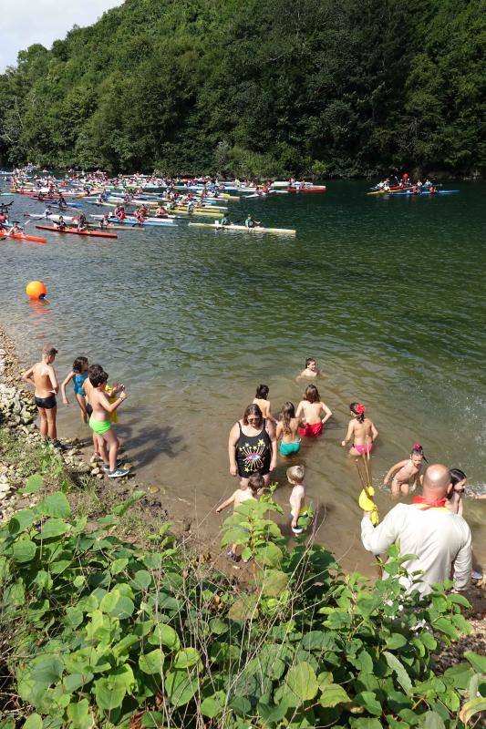 Cientos de niños tomaron parte en el Mini Sella, en el que será un aperitivo de la prueba grande que se celebrará el próximo sábado. 
