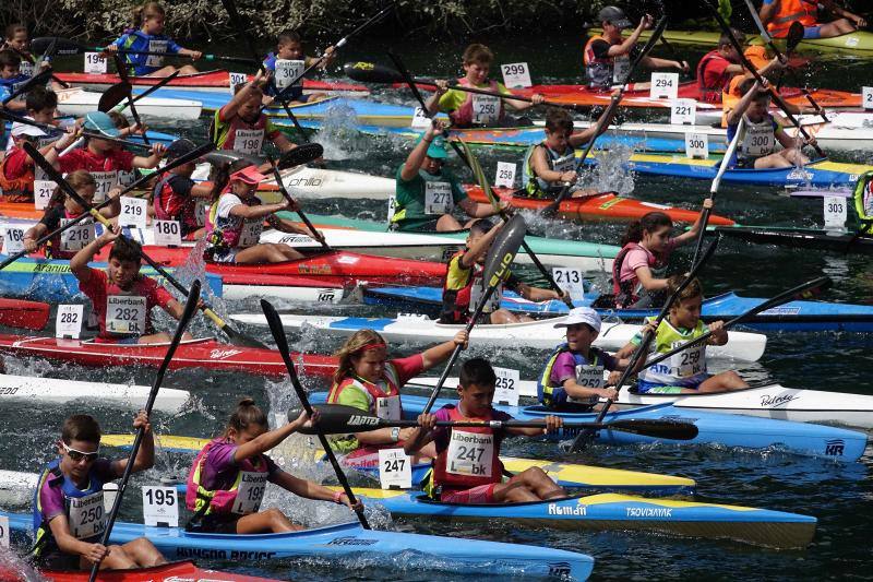 Cientos de niños tomaron parte en el Mini Sella, en el que será un aperitivo de la prueba grande que se celebrará el próximo sábado. 