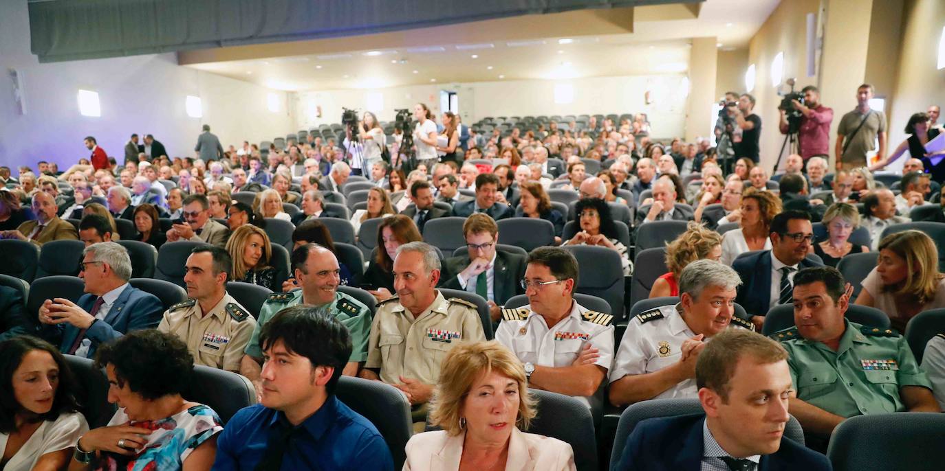 La ministra de Sanidad, Consumo y Bienestar Social, María Luisa Carcedo, ha inaugurado la 63 Feria de Muestras de Asturias, que se celebra en el recinto Luis Adaro de Gijón. Participaron en el acto, además, el presidente del Principado, Adrián Barbón; la alcaldesa de Gijón, Ana González, y el presidente de la Cámara de Comercio de Gijón, Félix Baragaño.