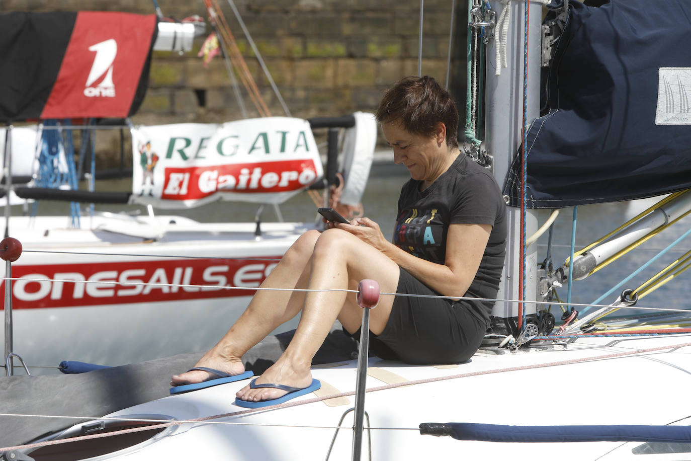 La flota de cruceros tomó a primeras horas de la tarde de este jueves la salida en Santander y puso rumbo al Puerto Deportivo de Gijón, al que llegaron las primeras embarcaciones de madrugada.