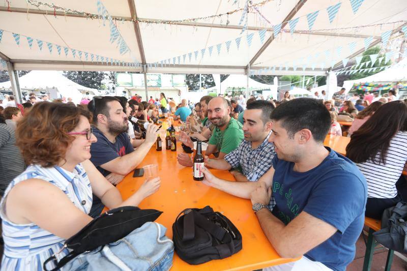 El público responde de forma masiva a la veinticinco edición del Festival de la Cerveza que permanecerá en la ciudad hasta el 14 de agosto