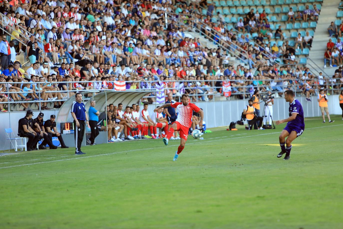 El Sporting ofreció una imagen gris frente al Valladolid en uno de los últimos partidos de pretemporada. Los de José Alberto perdieron por 2-0.