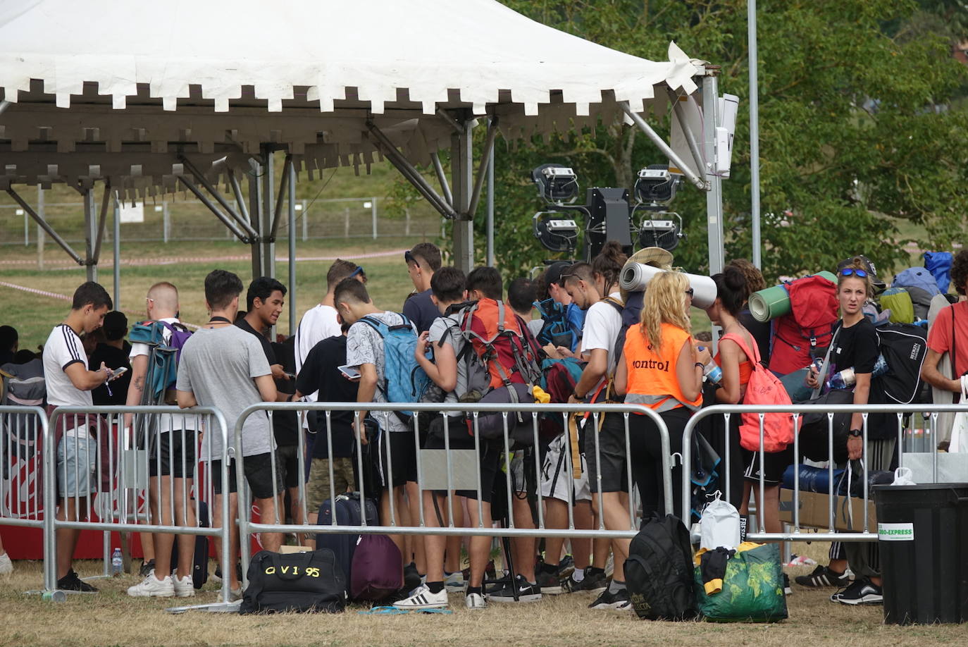 Los amantes de la música electrónica comienzan a llegar a Arriondas para disfrutar de este festival ya consagrado en la región, que comienza esta noche y se alargará hasta el 18 de agosto.