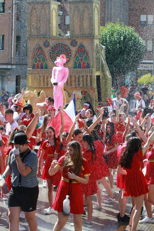 Cientos de personas se dan cita en una de las fiestas más populares del verano asturiano.