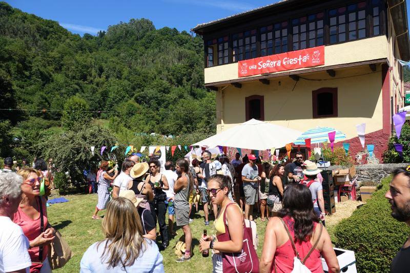 Rodrigo Cuevas impulsa esta celebración en Vegarrionda, en la que la «programación de calidad» al tiempo que se cuida el medio ambiente, aúna a gente de todo el concejo piloñés.