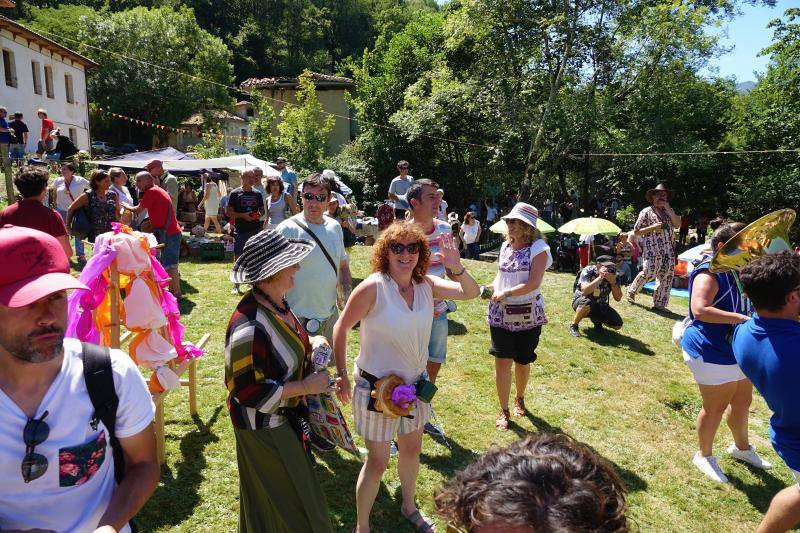 Rodrigo Cuevas impulsa esta celebración en Vegarrionda, en la que la «programación de calidad» al tiempo que se cuida el medio ambiente, aúna a gente de todo el concejo piloñés.