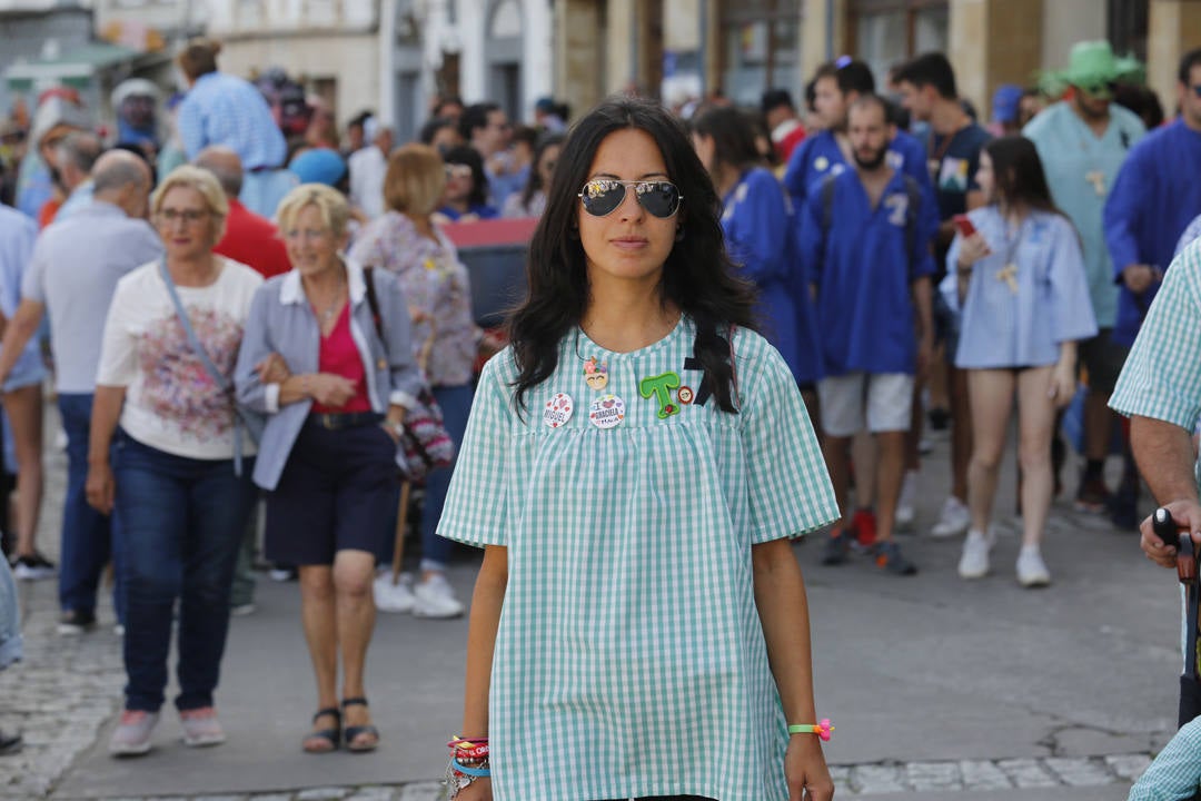 Miles de luarqueses y turistas disfrutaron este jueves de las populares fiestas de San Timoteo. ¡Búscate en nuestra galería! 