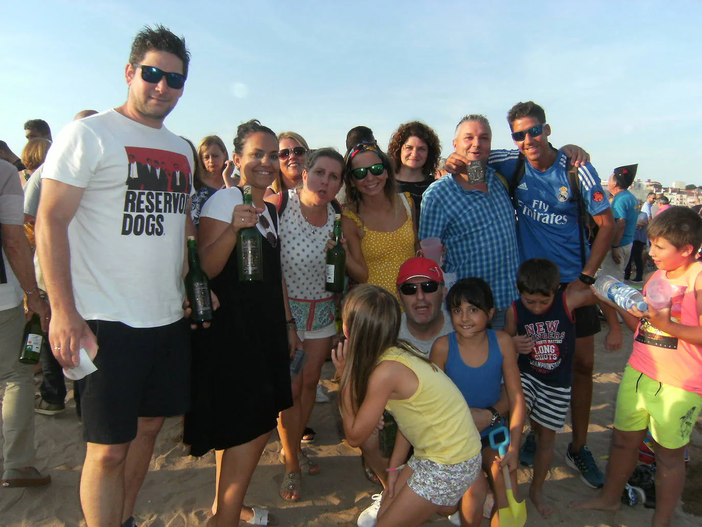 La playa de Poniente ha acogido un nuevo récord en una de las actividades más multitudinarias del verano gijonés