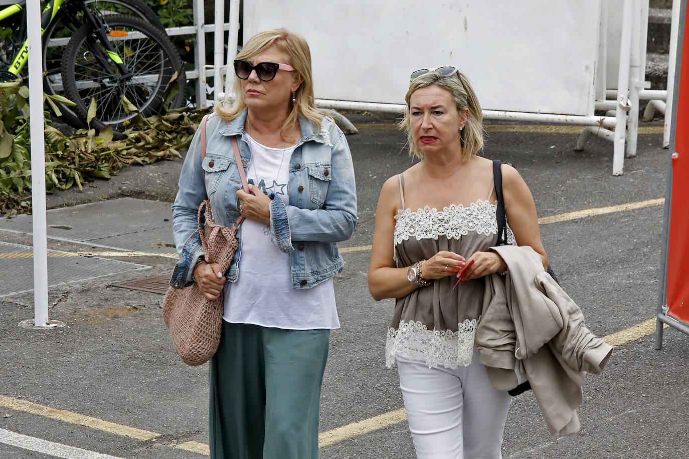 Las Mestas vive de nuevo el Concurso Hípico más importante del verano en España, que mantiene el carácter de oficial y que llega ya a los 77 años de vida. Emoción, saltos, galopes y 5 días por delante para cerrar el verano con un fin de semana de gran altura en Gijón.