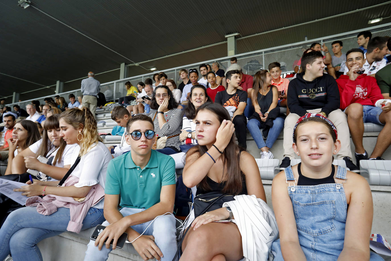 Las Mestas vive de nuevo el Concurso Hípico más importante del verano en España, que mantiene el carácter de oficial y que llega ya a los 77 años de vida. Emoción, saltos, galopes y 5 días por delante para cerrar el verano con un fin de semana de gran altura en Gijón.