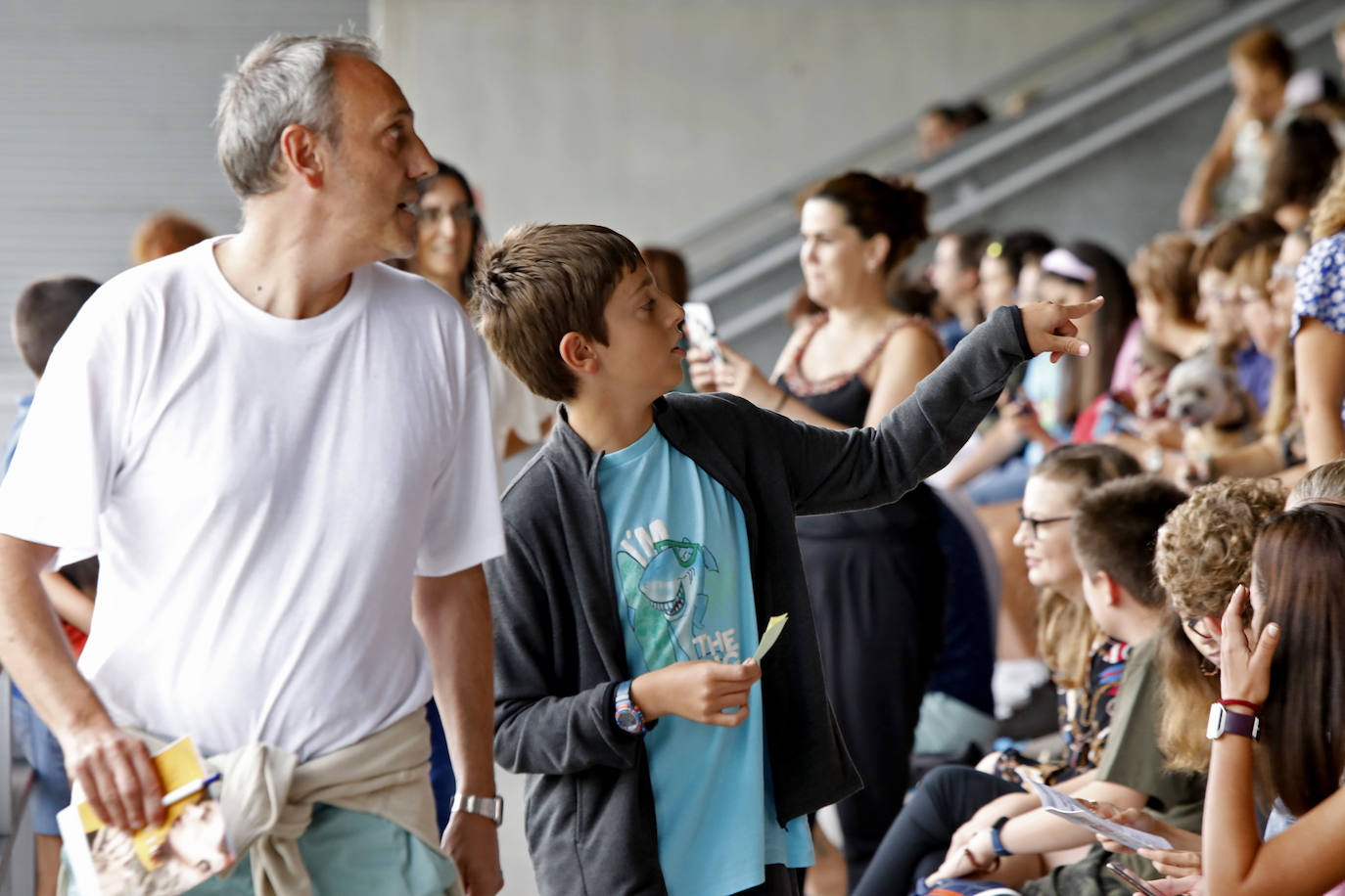 Las Mestas vive de nuevo el Concurso Hípico más importante del verano en España, que mantiene el carácter de oficial y que llega ya a los 77 años de vida. Emoción, saltos, galopes y 5 días por delante para cerrar el verano con un fin de semana de gran altura en Gijón.