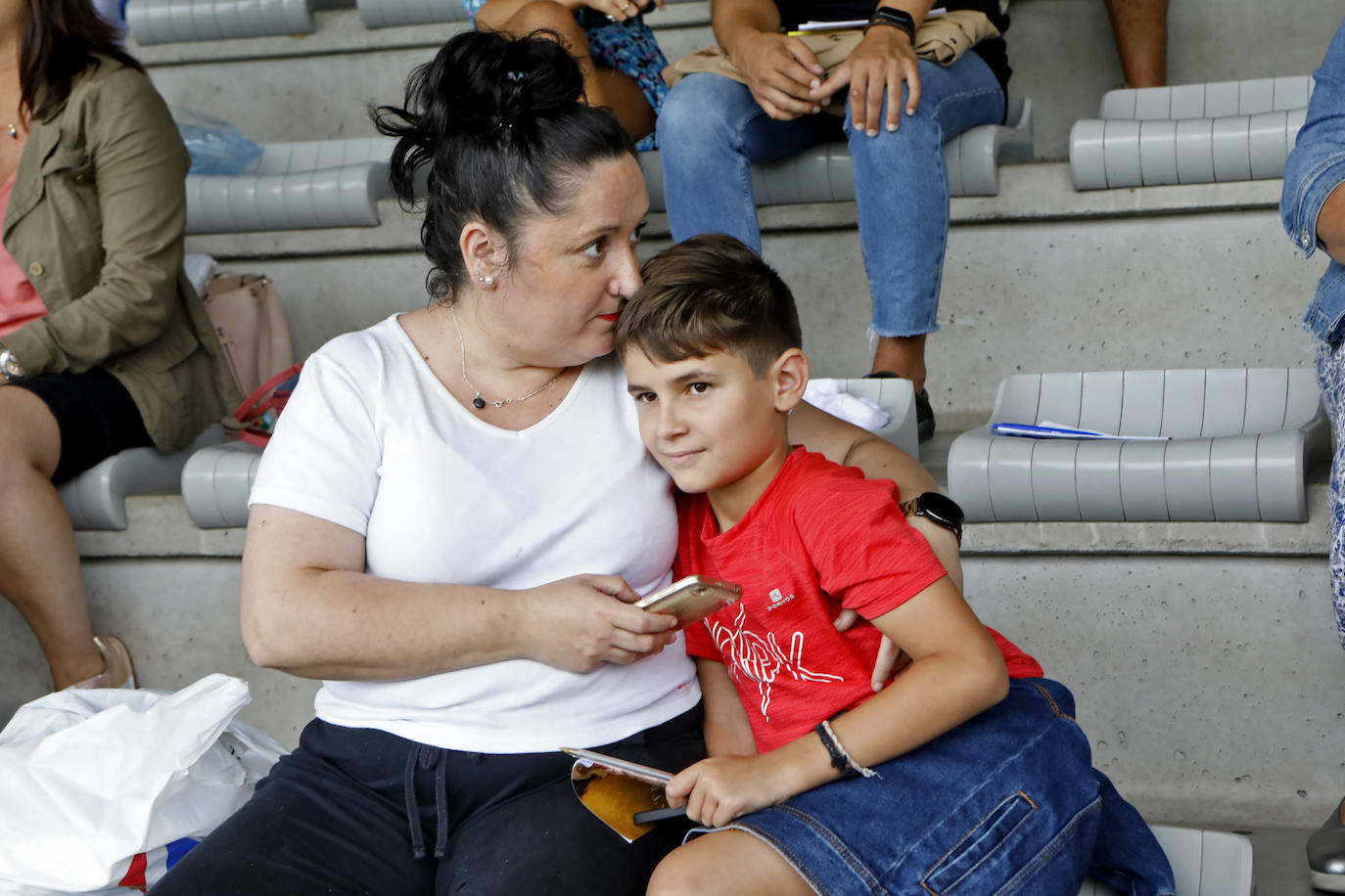 Las Mestas vive de nuevo el Concurso Hípico más importante del verano en España, que mantiene el carácter de oficial y que llega ya a los 77 años de vida. Emoción, saltos, galopes y 5 días por delante para cerrar el verano con un fin de semana de gran altura en Gijón.